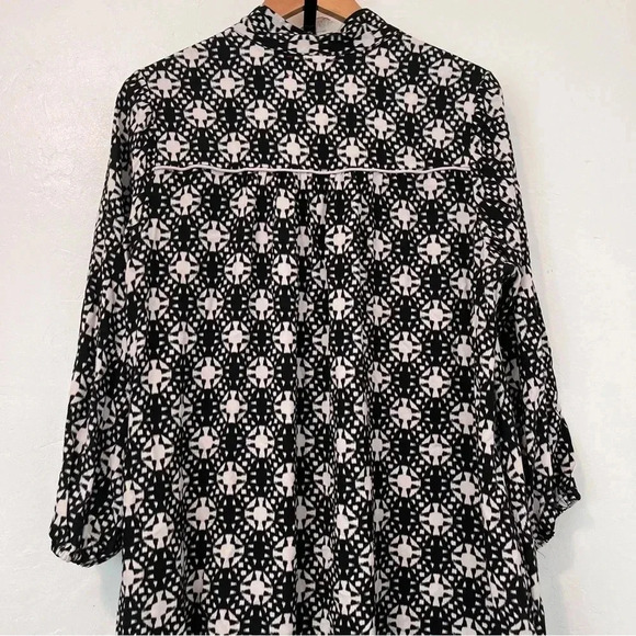 Xirena Women Printed Long Sleeve Unlined Button Down Flowy Dress M Knee Length - Picture 8 of 9